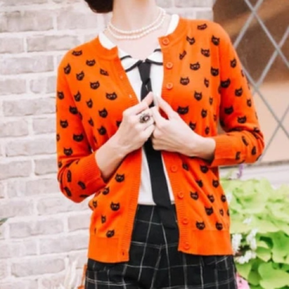 YEMAK Women's Cute Cat Pattern Cardigan
Sweater - Picture 14 of 16